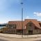 Harbourside Apartments with Private Parking