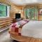3BDR Creekside Cabin Near Trails and Main Street