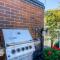 Cozy 1BDR Condo Heart of Town Walk Everywhere