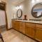 1BDR Ski In Out Condo Stunning Mountain Location