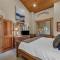 Luxurious 2BDR in Deer Valley with Hot Tub Luxurious 2BDR in Deer Valley with Hot Tub