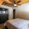 Rustic and Modern 3BDR Tahoe Cabin