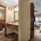Intimate Mtn Studio, Walk to Main St