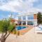 Luxuriöse Villa Mit 4 Schlafzimmern, Pool Und Whirlpool