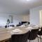 Apartment Near to Metro Station at Crystal city