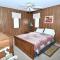Brigadoon - Pet Friendly, Wifi, Pool Access, King Bed, Hiking, Wood Stove, Family Friendly, Deck