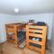 Chesnutt Cabin - Riverfront, Fire Pit, Game Room, Wifi, Screen Porch, View, King Bed