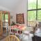 Fox Hollow - Hot Tub, Wifi, Pet Friendly, Screen Porch, Deck, Recreation Center, Pool Access, Golf Nearby, Hiking, Grill, Fireplace, King Bed
