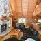 Lazy Bear Retreat - Wifi, Pet Friendly, Grill, Fire Pit, Fireplace, Deck, Golf, Hiking
