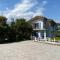 Villa Carlotta Bianca vacation home apartment with swimming Pool