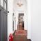 Timeless Sea Point Retreat Walk to Restaurants - 开普敦