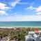 100 Steps to beach access - 5 minute walk to the Village - Private Porch - Siesta Key