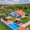 Ferienhaus mit Privatpool für 4 Personen ca 120 qm in Medulin, Istrien Südküste von Istrien