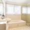 Nirvana Waters - Waterfront with Pool - Holiday Yamba