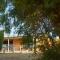 Chandlers Smiths Beach Villas