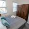 Modern 2 Bedroom Apartment in Bolton