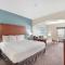 La Quinta Inn & Suites Houston Hobby Airport
