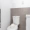 Modern 2 Bedroom Apartment in Ashford