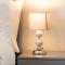 Fantastic 1 Bed Apartment in Crawley