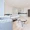 Modern and Bright 2 Bed Apartment in Solihull