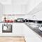 Modern and Bright 2 Bed Apartment in Solihull