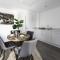 Stylish and Bright 2 Bed Apartment in Ashford