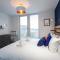 Modern 2 Bed Flat 5min to Old Trafford Stadium