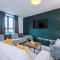 Stunning House Manchester with Parking - Sleeps 10 - by PureStay Short Lets & Accommodation - مانشستر