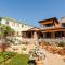 Manis Garden Paradise - Elia Secluded Retreat
