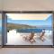 Sealicious Crystal Retreat - The Ultimate Getaway