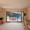 Sealicious Crystal Retreat - The Ultimate Getaway