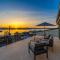 Villa BEACHFRONT