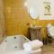 Khubonye Royal Guesthouse
