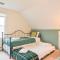Beautiful Spacious Family Retreat w Pool