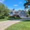 Beautiful Spacious Family Retreat w Pool