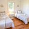 Walk to Water w Stunning Cove Views - إيستهام