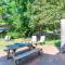 Walk to Water w Stunning Cove Views - إيستهام