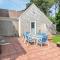 Sunroom Mins to Beaches Views of Marsh