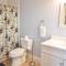Newly updated spacious steps to water - إيستهام