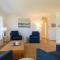 Gorgeous Home with Game Room Dog Welcome - تشاتام