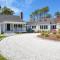 Beautifully Renovated w Access to Beach - Chatham