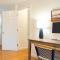Spacious w Beautiful Yard & Dogs Welcome