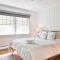 Spacious Beach House 6 Min Walk to Beach