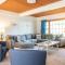 A Contemporary Gem w Cape Character Dog Friendly