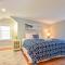 Quintessential Cape directly on the Cape Cod Rail Dog Friendly - Chatham