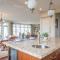 Elegant Chatham Home steps to Hardings Beach Dog Friendly