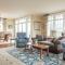 Elegant Chatham Home steps to Hardings Beach Dog Friendly