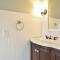 Gorgeous Traditional Home Modern Amenities Downtown Harwichport