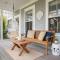 Gorgeous Traditional Home Modern Amenities Downtown Harwichport