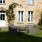 Lauberge du lavoir, maison en pierres avec jardin